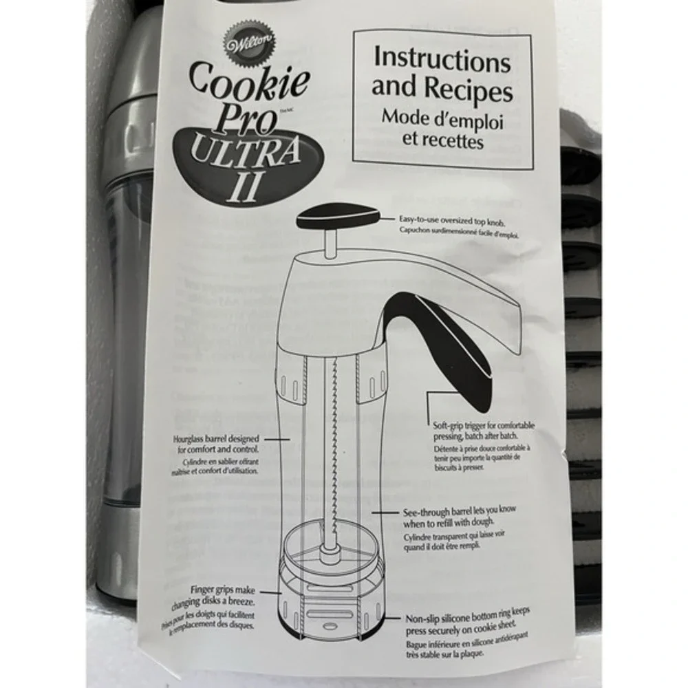 Wilton Cookie Pro Ultra II Cookie Press 16 Shaping Disks‎ Box Booklet Complete